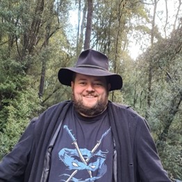 Shirtaloon (Travis Deverell)